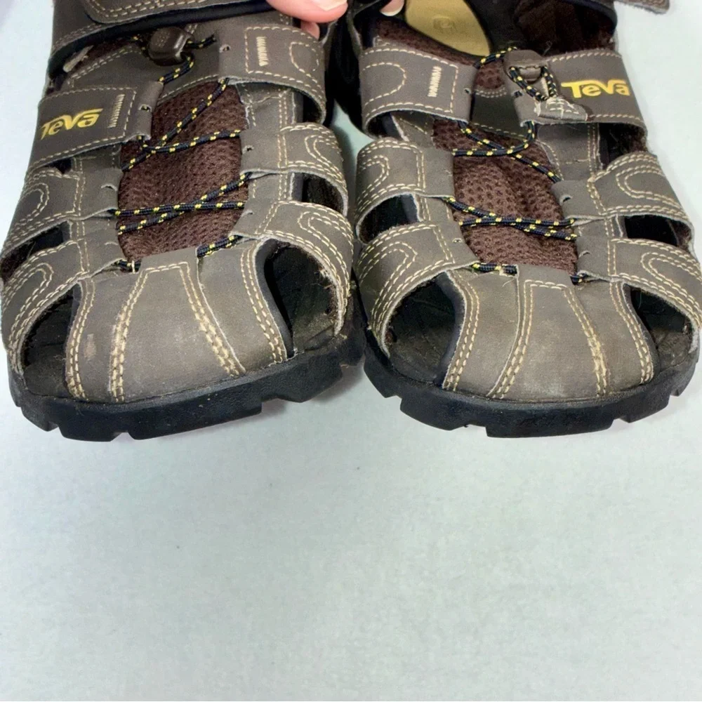 Teva Forebay Men's Sz 11 Brown Leather Hook & Loop Sport Hiking Sandal